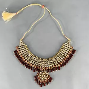 Collar De Metal Vintage Dorado Burdeos - Imagen 1 de 3