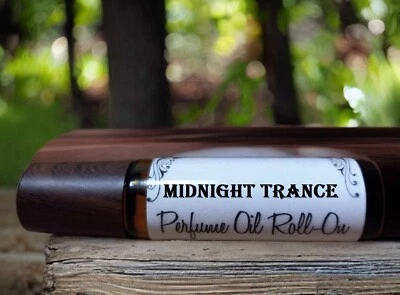 Midnight Trance 香味卷油 10 毫升, 混合梨姜玫瑰檀香木 — 第 1/4 张图片