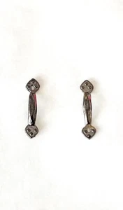 1:12th Dolls House Miniature Door Handle Pair NEW Pewter Cupboard Drawer Pull - Picture 1 of 1