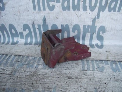 1971-1976 CADILLAC DEVILLE COUPE OEM RIGHT PASSENGER SIDE LOWER DOOR HINGE - Image 1 of 4