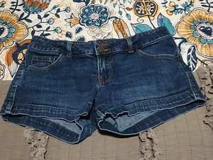 Mossimo kurze Shorts Größe 7 Elasthan und Baumwolle doppelte Knöpfe Maschinenwäsche SKU151 - Bild 1 von 9
