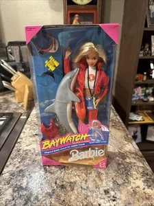 1994 Mattel BAYWATCH BARBIE #13199 w/ Realistic Dolphin Sounds NRFB Shelf Wear👇 - Picture 1 of 10