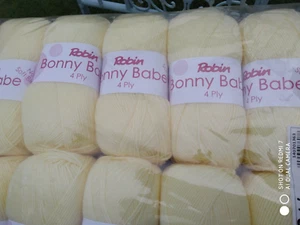 ROBIN BONNY BABE SOFT BLEND 4PLY KNITTING WOOL YARN 5X100G LEMON SHADE 1363 - Picture 1 of 13