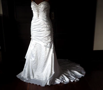 Alfred Angelo White Sleevless Mermaid Pleated Corest Satin Train Sweetheart 10 - Image 1 of 4