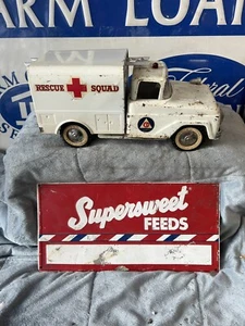 Vintage Tonka Rescue Squad Pickup Truck Ambulance Pressed Steel Rough - Picture 1 of 6