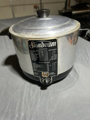 老式 50 年代 Sunbeam CF-5 铝制慢炖锅深炸锅带篮子和手册  — 第 1/4 张图片