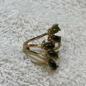 Schöne antike/vintage Designer 14 Kt. HGE Ring Gelbgold & Jade 5 Steine Größe 5 - Bild 1 von 8