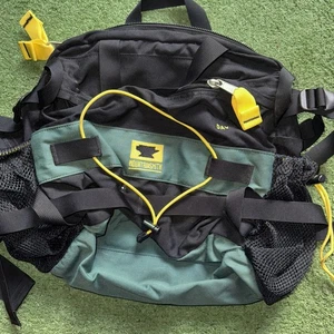 MOUNTAINSMITH Black/Yellow Lumbar Waist Fanny Day Pack Bag Hiking - Picture 1 of 9