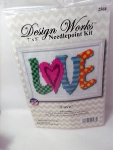 Kit de punta de aguja Design Works Colorful LOVE 5" x 7" - Imagen 1 de 3