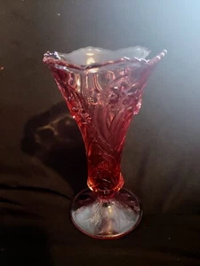 Vintage Fenton pink Daffodil Vase 8" - Picture 1 of 4