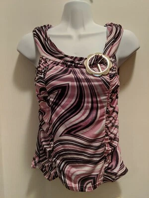 Younique Средняя безрукавка розового приталенного цвета - Изображение 1 из 4