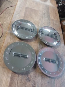 Set Of 4 Lincoln Town Car / MKZ Center Caps #4W13 3W13-1A096-CA - Picture 1 of 6