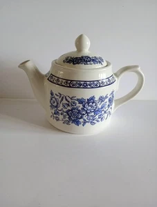Classic James Sadler Blue and White Floral Small 14cm Teapot. Excellent/Unused. - Picture 1 of 12