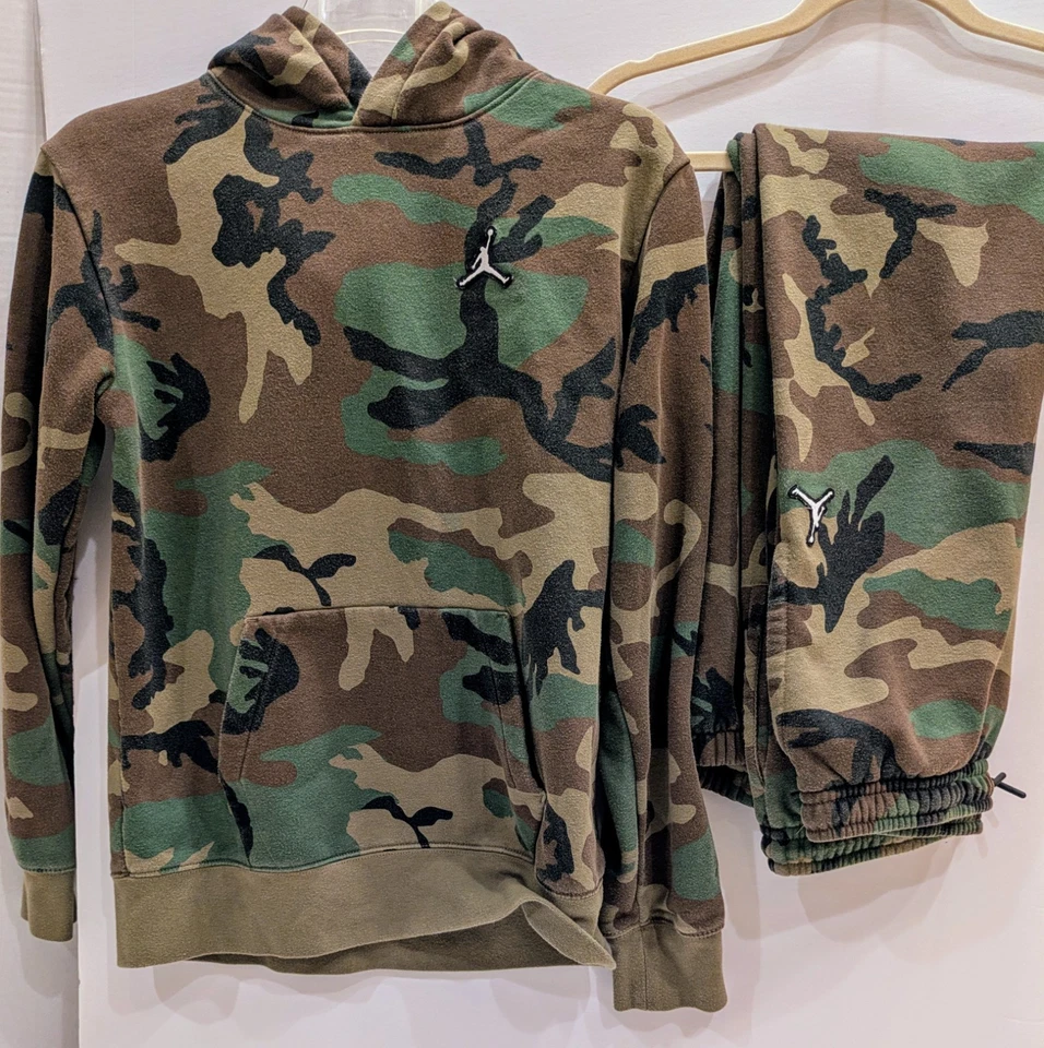 Nike Air Jordan Camo Sweatshirt And Sweatpants SET Hoodie Embroidered Youth XL - Image 1 of 4