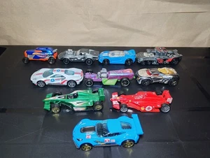 Pacchetto auto Hot Wheels Joblot x10 Bundle #5 - Foto 1 di 1