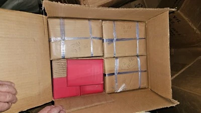 "Quotations  From  Chairman  Mao Tse-tung"  2nd Edition, 1967, Mint Condition - Image 1 of 4