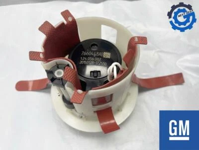 New OEM GM DEF Diesel Exhaust Fluid Pump Sierra Silverado 17-19  6.6L  84545446 - Image 1 of 4