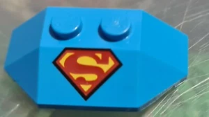 1 x GENUINE LEGO Superman logo printed wedge 2x4 as shown * part 47759pb12 * - Picture 1 of 2