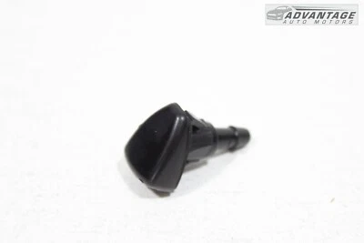 2020-2023 MITSUBISHI OUTLANDER SPORT СОПЛО РАСПЫЛИТЕЛЯ ОМЫВАТЕЛЯ ПЕРЕДНЕГО ЛОБОВОГО СТЕКЛА ОТ ОРИГИНАЛЬНОГО ПРОИЗВОДИТЕЛЯ - Изображение 1 из 4