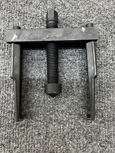Gear Puller (Thin Jaws) - Picture 1 of 6
