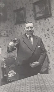 France Raismes Drink Ceremony A Votre Sante Photo 1935 - Foto 1 di 3