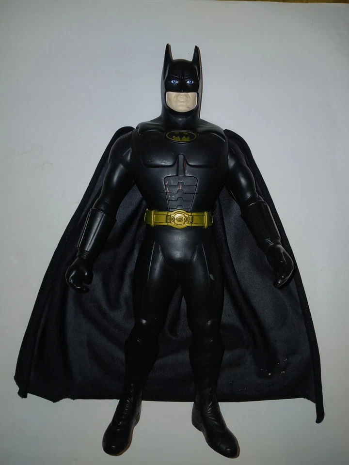 14" Inch Ultimate BATMAN RETURNS XL Action Figure 1991 Kenner DC Comics  - Image 1 of 2
