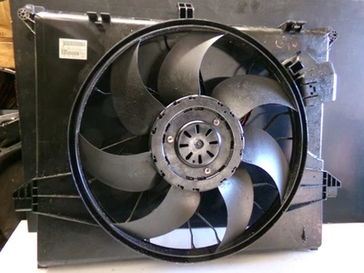 Engine Radiator Cooling Fan 1645000493 06-11 Mercedes Benz W164 ML500 ML350 R350 - Image 1 of 4