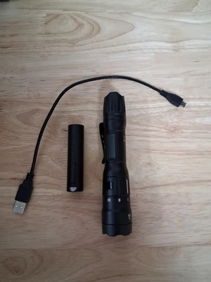 Pelican 7600 LED Flashlight Self-Programmable, Rechargeable OR CR123 Multi-Color - Image 1 of 4