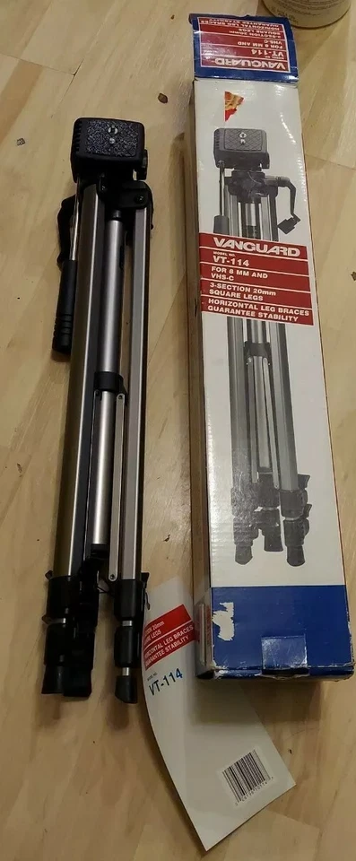 Vanguard VT-114 Aluminum Camera Tripod New With Tags 8mm VHS-C - Image 1 of 1