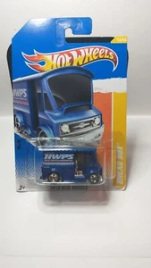 2010 Hot Wheels 13/44 new models blue BREAD BOX 13/240 - Picture 1 of 6