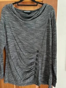LADIES LIGHT WEIGHT KNIT TOP SIZE S GREY/BLACK - EXCELLENT CONDITION - Picture 1 of 5