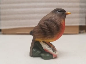 Porcelain Finch Figurine - Picture 1 of 9