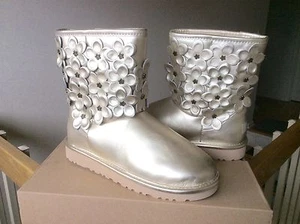 Women's UGG FLORA short boots booties gold metallic flower star Sz 5 or 6 NIB - Picture 1 of 6