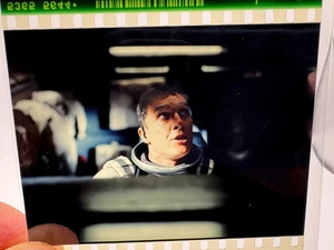Celda de película IMAX 70 mm interestelar / Cooper primer plano en traje de la NASA a bordo del barco - Imagen 1 de 2