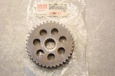 PIÑÓN DE CADENA YAMAHA VMAX SX 500 600 700 94-03 39T OEM NOS 89J-47587-90-00 Foto 1 de 4