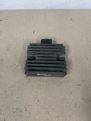 11 08-16 2008 Yamaha YZF R6 R6R Regulator Rectifier OEM Good #0113 - Image 1 of 4