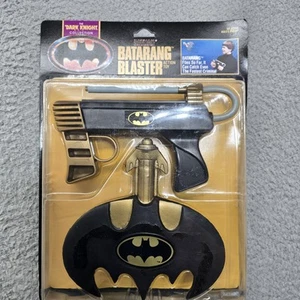 Batman The Dark Knight Collection Batarang Blaster Toy 1990 Kenner - Picture 1 of 24