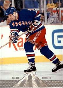 1996-97 (HKY) Pinnacle Premium Stock #45 Alexei Kovalev