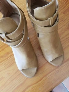 CHARLOTTE RUSSE CHUNKY HEEL STRAP BUCKLE W6 TOP ZUSTAND - Bild 1 von 12