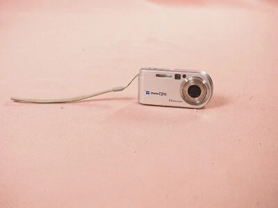Sony Cyber-Shot DSC-P200 7.2MP Digital Camera Silver with Battery Untested - Image 1 of 4