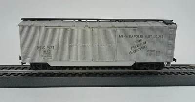 Model Power HO Scale Minneapolis & St. Louis, The Peoria Gateway Box Car. - Image 1 of 4