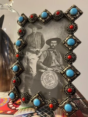 Moldura para fotos Two’s Company Frontier coleção pradaria estilo ocidental navajo - Imagem 1 de 4