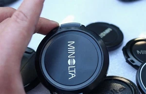 Minolta Classic Snap-On 49mm Front Lens Cap - Picture 1 of 2