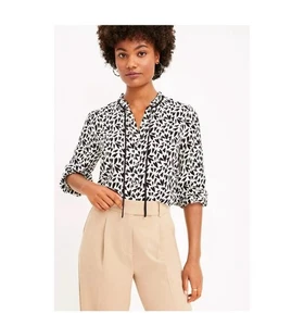 Blusa Top LOFT Camisa Estampado Corazón Volantes Cuello Atado Negra Blanca NUEVA CON ETIQUETAS NUEVA L Leer - Imagen 1 de 6