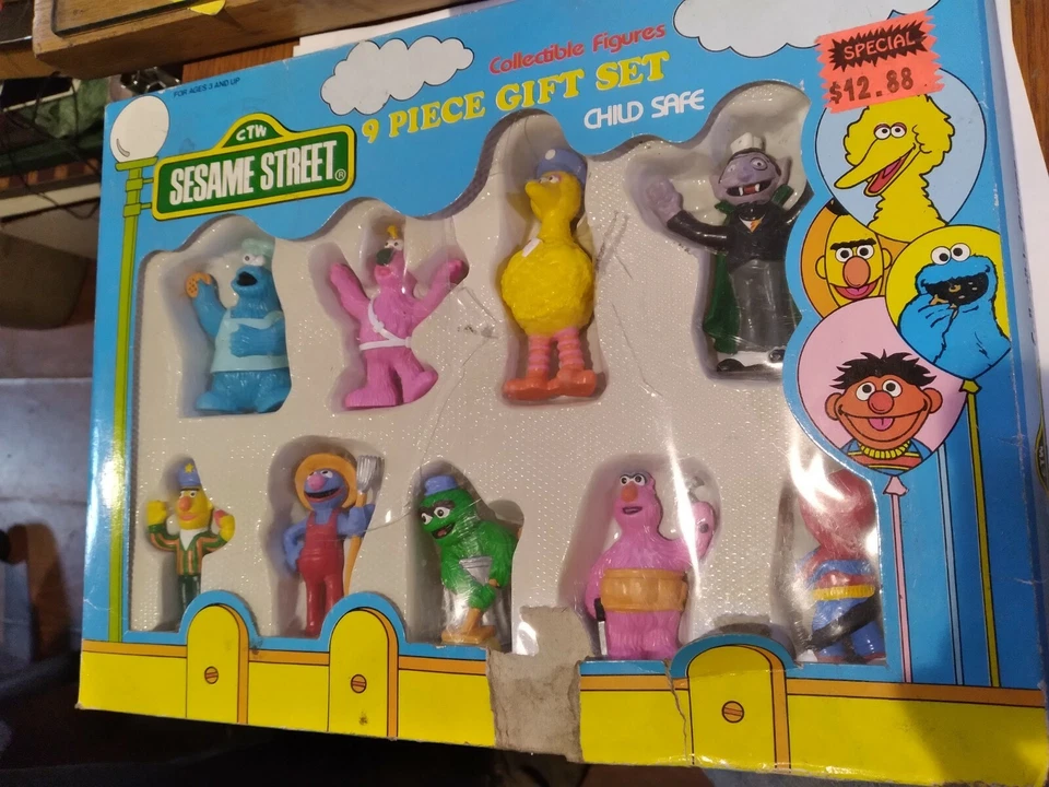 Juego de regalo de figuras de PVC coleccionables de Plaza Sésamo juguete de Tara años 80 Muppets CTW de colección Foto 1 de 1
