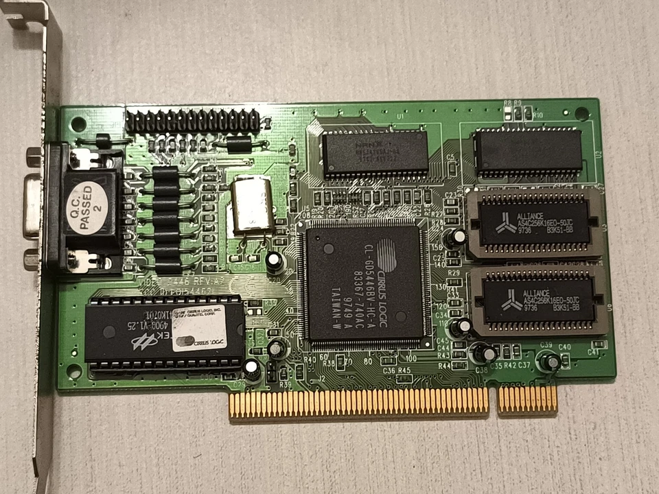 Vintage (1996) PCI5446A2-1M Cirrus Logic PCI Graphics Card - Image 1 of 4