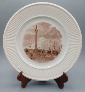 Placa Wedgwood 1941 Old London Views “TRAFALGAR SQUARE” 10-1/2” 1941-1ª edición - Imagen 1 de 6