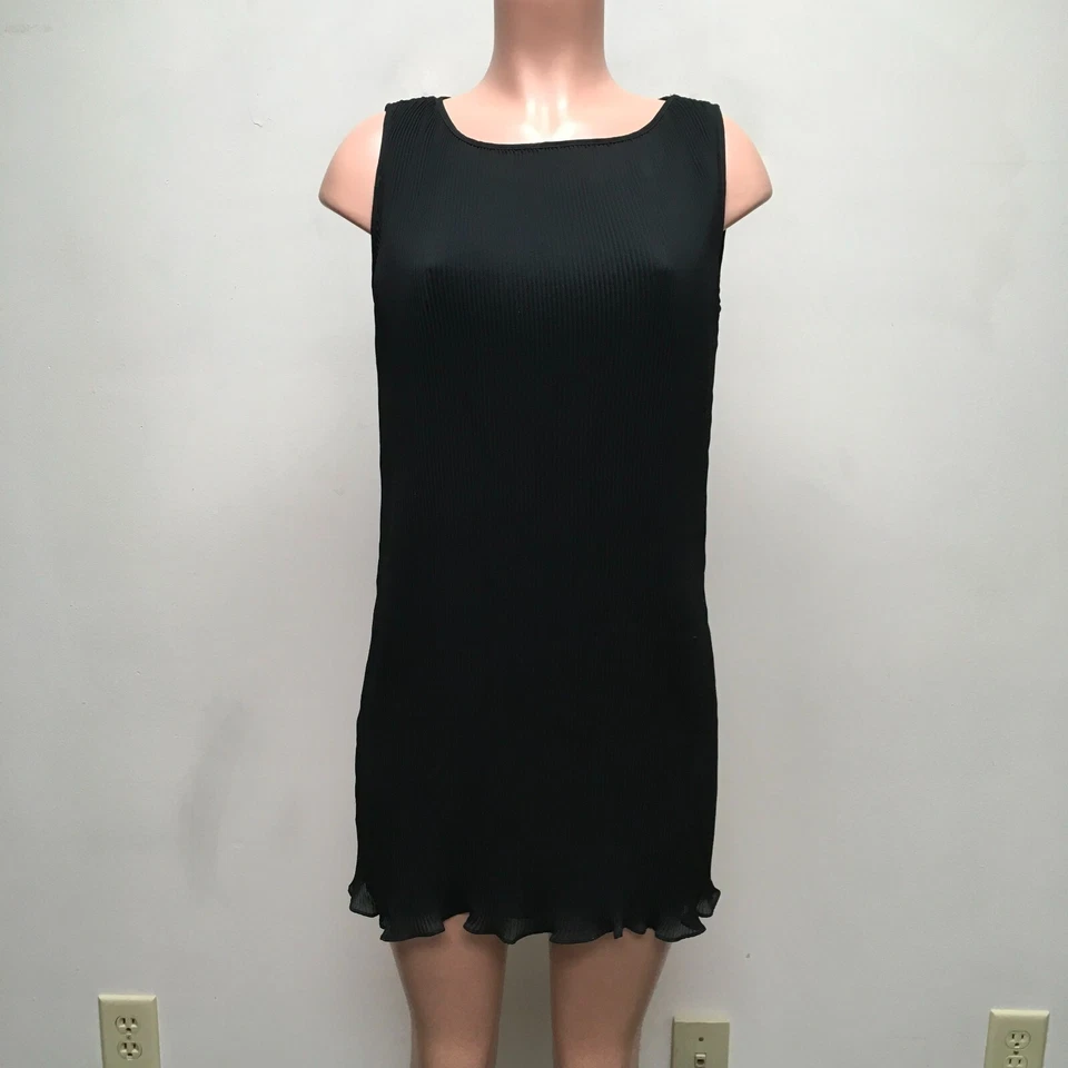 Vestido Vivienne Tam Anne Taylor Negro Sin Mangas Código del Viento del Este Plisado Volantes 2 Foto 1 de 4