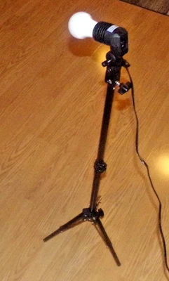 LS Photo Studio 28" Tall Light Stand w/ Single Head E26/E27 Holder Portable NEW - Image 1 of 4