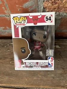 Figurine Funko Pop NBA Chicago Bulls - Michael Jordan #54 - **NEUF dans PROTECTEUR** - Photo 1 sur 7